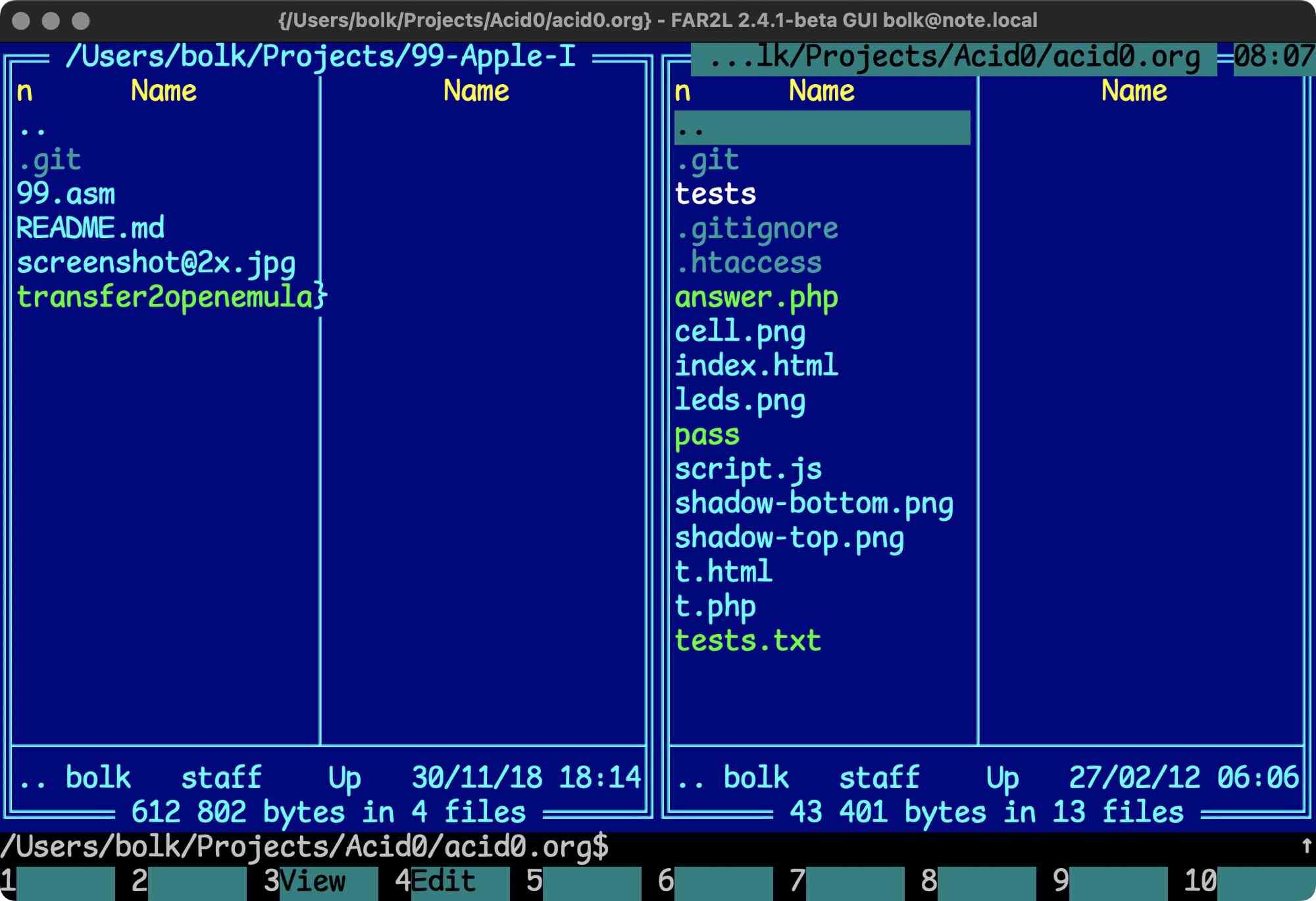 Скриншот FAR2L 2.4.1-beta: два окна с проектами 99-Apple-I и Acid0, файлы .git, README.md, answer.php, index.html; внизу пути и команды