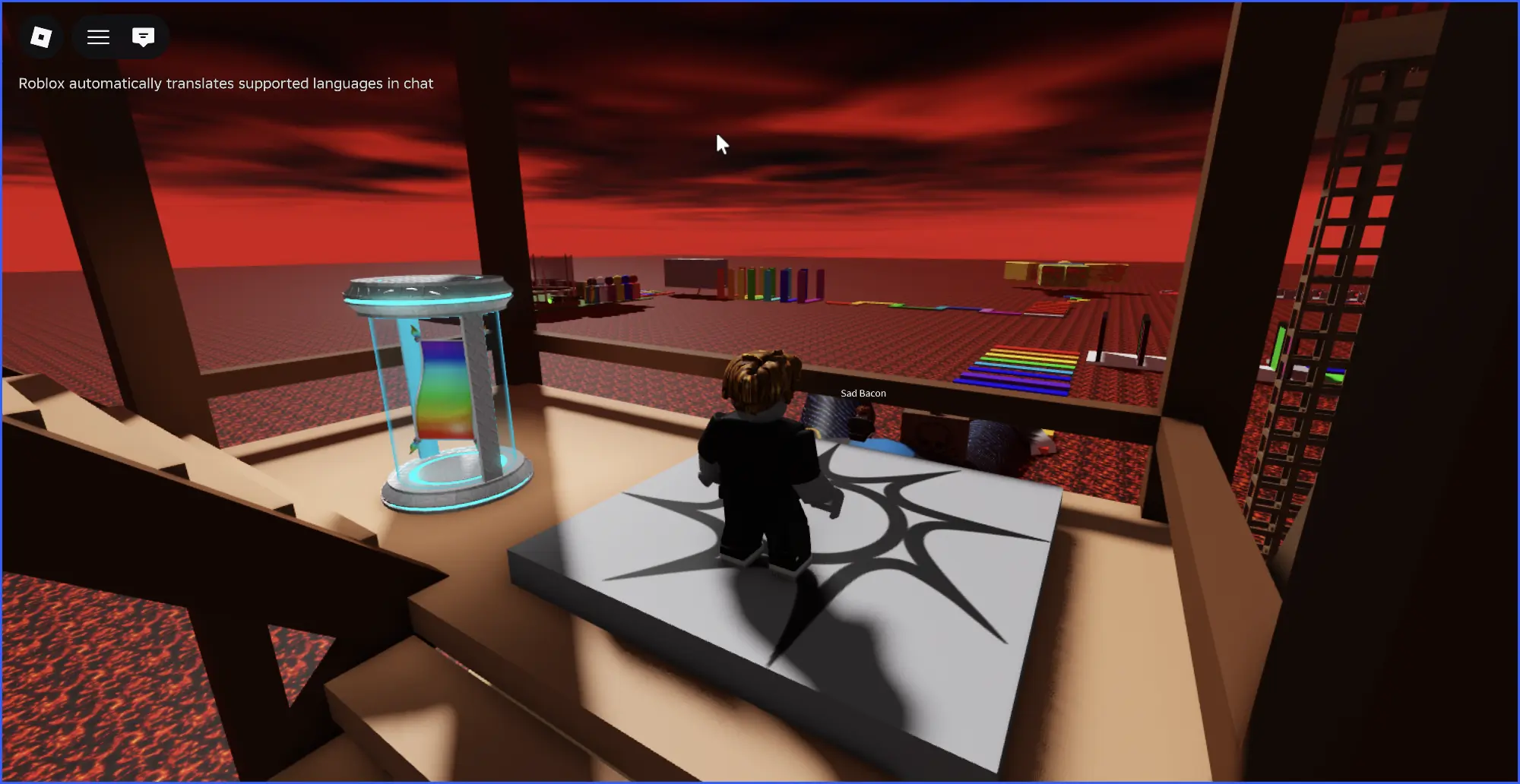 Скриншот Roblox: персонаж Sad Bacon стоит на платформе с радужным объектом, виден интерфейс с надписью «Roblox automatically translates supported languages in chat» и красное небо.